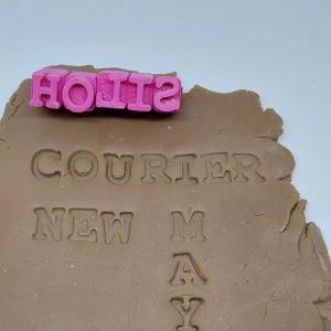 ABC Mayúscula Courier (7 mm)